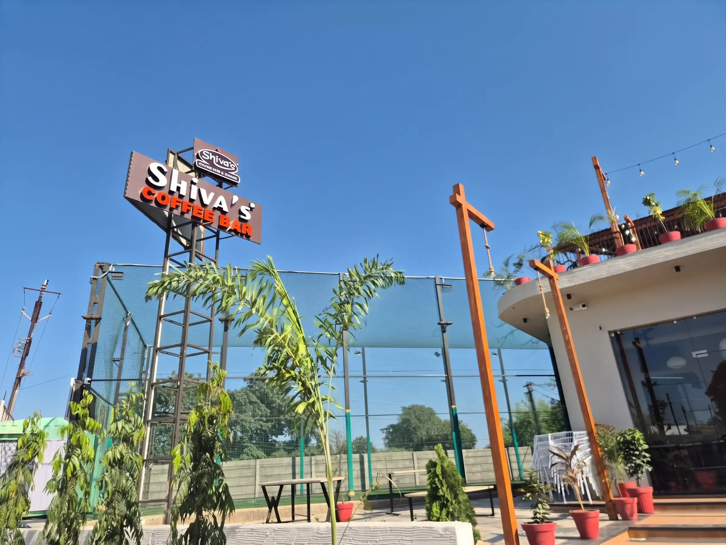 Shiva's Cafe Moment 2